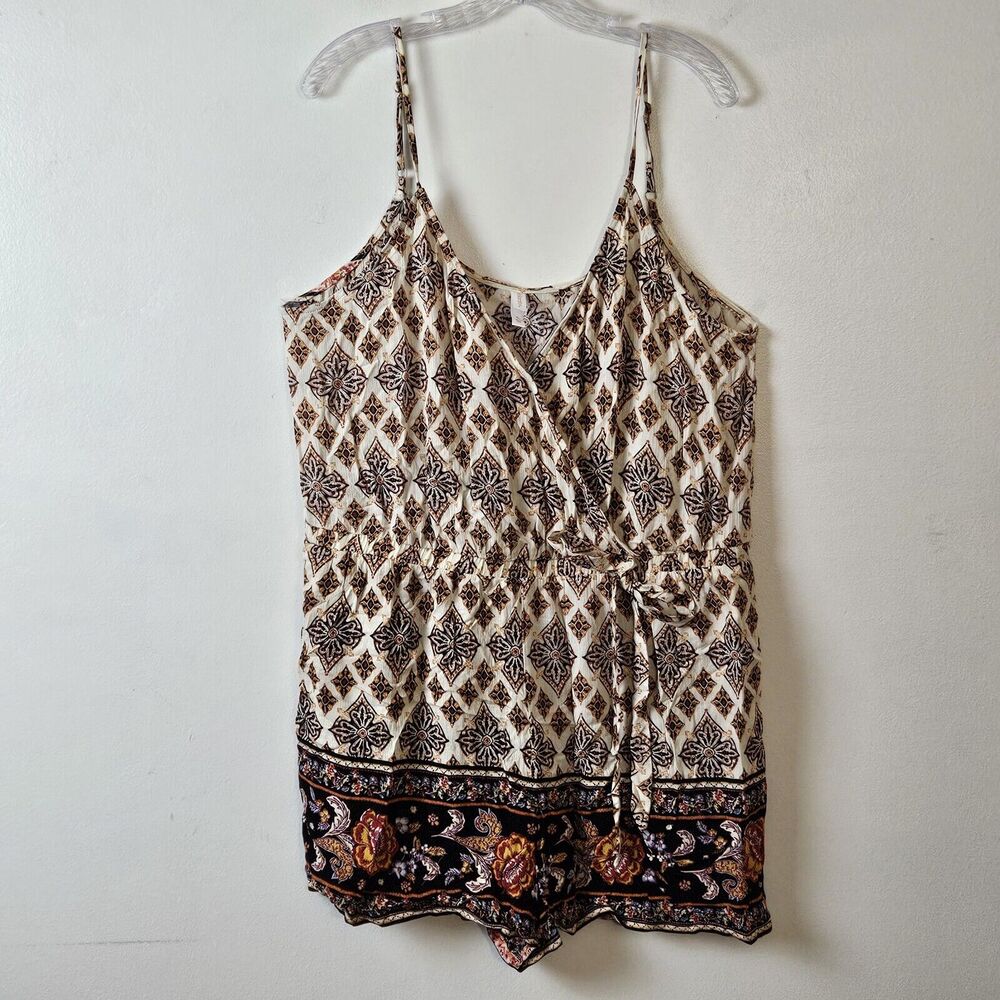Xhiliration Junior XL Romper Shorts One Piece Straps Abstract Multicolored Boho